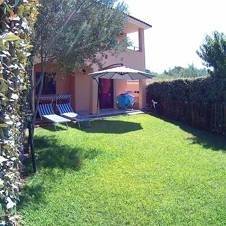 Ferienhaus Casa Del Faro Piano Terra Con Giardino