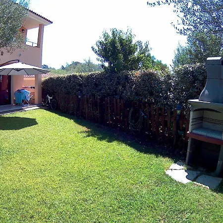3casadelfaro Piano Terra Con Giardino 4min Dal Mare Сasa de vacaciones *